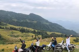 Tour xe máy Mã Pì Lèng – Lô Lô Chải hút khách trẻ mê phượt