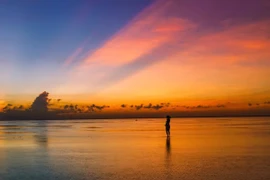 Săn bình minh trên biển vô cực, “gương trời” ở Hưng Yên