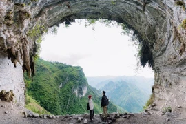 Tuyến du lịch Mã Pí Lèng – Mèo Vạc hút khách dịp hè