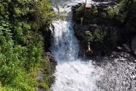 Dịp lễ 2/9, rủ nhau lên Du Già tắm thác, ngắm ruộng bậc thang đẹp mê mẩn