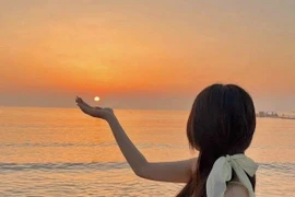 Bí kíp chụp ảnh hoàng hôn đẹp mê hồn khi đi biển hè