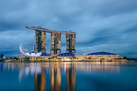 Singapore cũng không khoan nhượng: sở hữu vape lần đầu đã đủ để bị phạt hàng trăm đô la Singapore; nếu sản phẩm chứa chất cấm, du khách còn có nguy cơ bị phạt tù đến nửa năm. Ảnh