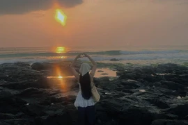 Về Hòn Yến ngắm san hô... không cần lặn