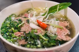 'Đổi vị' sau Tết với 4 món bún phở nóng hổi, ăn là ghiền