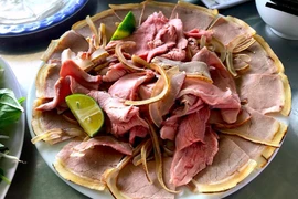 Một lần thưởng thức, hương vị tự nhiên, thanh ngọt và cách ăn tinh tế sẽ khiến ai cũng muốn quay lại, đưa món ăn này trở thành “đặc sản không thể bỏ qua” mỗi khi đến Đà Nẵng. Ảnh Internet