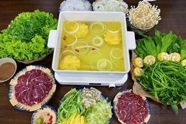 Cách làm lẩu bò nhúng giấm chua thanh, thịt mềm ngọt không dai