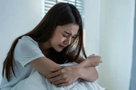 Ba năm tận tụy chăm mẹ chồng, tôi bật khóc vì một câu nói 