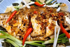 Cá mè giàu dinh dưỡng, nhưng nhóm người này hạn chế ăn