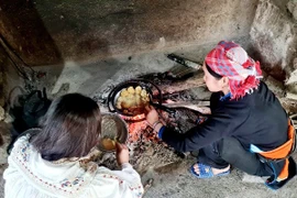 Chả sắn Bản Liền món ăn dân dã thành đặc sản hút khách mùa du lịch