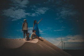 Trải nghiệm đêm giữa đồi cát Mũi Né lấp lánh sao trời 