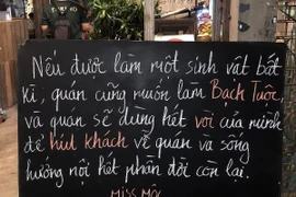 Quán cà phê miền Tây gây sốt với bảng thông báo siêu lầy
