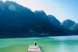 Cao Bằng vào mùa đẹp nhất năm, thác Bản Giốc xanh ngọc níu chân du khách