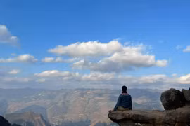 Lý do 'mỏm đá tử thần' ở Tuyên Quang tạm dừng đón khách?