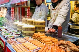 10 món ăn vặt nức tiếng nhất định phải thử khi du lịch Bắc Kinh