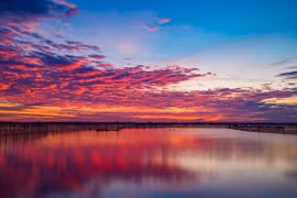 Du ngoạn Đầm Chuồn ngắm hoàng hôn, thưởng hương vị Huế dân dã