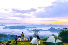 Đồi Hích có gì hấp dẫn khiến dân phượt ùn ùn kéo đến săn mây, check-in?