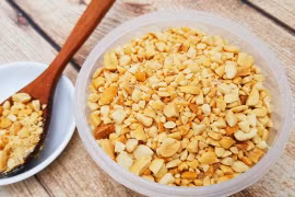 Muối lạc 'lên đời' từ món ăn bình dân thành đặc sản giá tới 150.000 đồng/kg