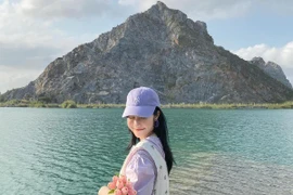 Săn ảnh triệu view tại Tuyệt Tình Cốc Hải Phòng, điểm đến hot của giới trẻ