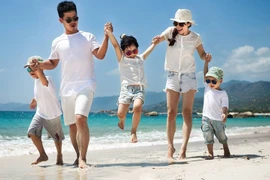 Tháng 6 trẻ nghỉ hè, cả nhà nên đi đâu du lịch?