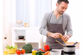 Quý ông vào bếp ngày 20/10, làm món gì nhanh, ngon, đẹp?