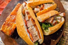 Bánh mì heo quay đứng đầu bảng xếp hạng món Việt ngon nhất