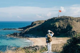 Khám phá Phú Quý, tự đi hay mua tour sẽ lợi hơn?