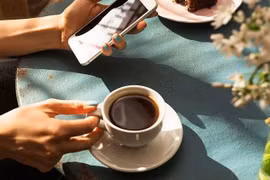 Thực phẩm nên tránh ăn vào buổi sáng để bảo vệ men răng