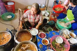 Top quán ăn ngon, rẻ, sạch tại Huế cho dân mê ẩm thực