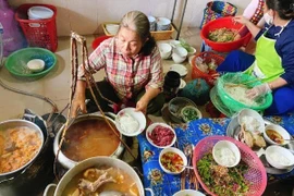 Top quán ăn ngon, rẻ, sạch tại Huế cho dân mê ẩm thực