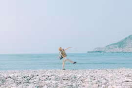 Làng chài Ninh Vân chốn "chữa lành" dịp 2/9 giữa miền biển xanh