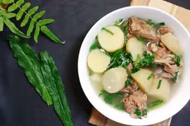 Cách nấu canh khoai từ hầm sườn non ngọt lành, bổ dưỡng cho cả nhà