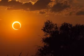 Thế giới đón 'nhật thực Nam Cực' ngay mùng 1 Tết Bính Ngọ