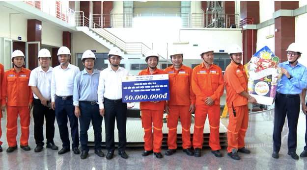Tổng Công ty, Công đoàn EVNGENCO3 trao quà cho Đoàn viên, người lao động tại Nhà máy Thủy điện Buôn Tua Srah screen-shot-2025-05-29-at-104348.png