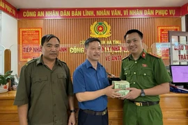 Công an Hà Tĩnh giúp người dân nhận lại 200 triệu đồng chuyển nhầm