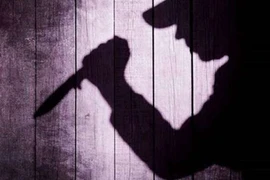 Níu kéo tình cảm bất thành, gã trai đâm vợ hờ rồi tự sát