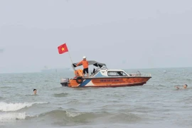 Đôi nam nữ đuối nước thương tâm khi tắm biển Cửa Lò