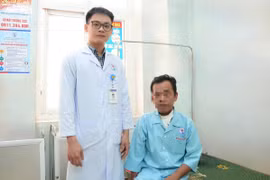 Người đàn ông ở Quảng Trị nguy kịch vì chiếc răng sâu