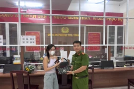 Nhận lại tài sản đánh rơi, người dân viết thư cảm ơn công an