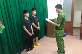 Khởi tố 2 đối tượng giết người ở Vĩnh Long