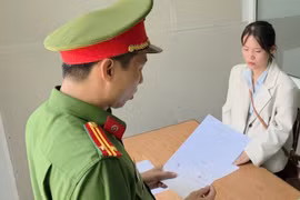 Nhân viên ngân hàng làm giả hồ sơ, chiếm đoạt 1,7 tỷ đồng