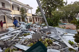 Hà Tĩnh tan hoang sau bão số 10 Bualoi