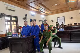 Hơn 60 năm tù cho băng nhóm buôn bán ma tuý ở Hà Tĩnh