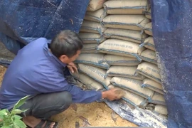 Tạm đình chỉ công tác chủ tịch xã ở Hà Tĩnh 