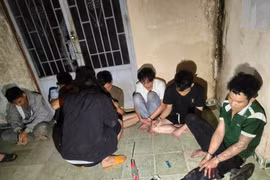 Rủ nhau ra hồ thuỷ lợi “đập đá”, nhóm đối tượng bị bắt quả tang