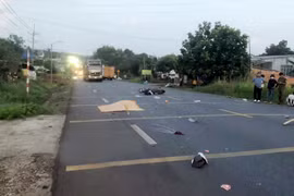 Sau va chạm, nam thanh niên bị xe tải cán tử vong