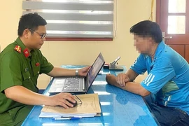 Tài xế xe buýt “nhái” đuổi đánh hành khách bị xử phạt gần 6 triệu đồng