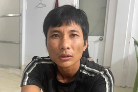 Bị truy nã vì đâm trọng thương bạn trai người yêu cũ