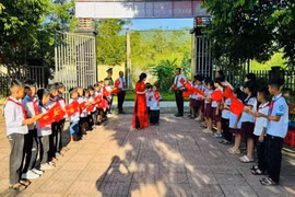 Rộn ràng tiếng trống khai giảng tại điểm trường đặc biệt ở Hà Tĩnh