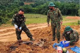 Phát hiện, cất bốc 5 hài cốt liệt sĩ ở Quảng Trị