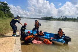 Tìm thấy thi thể người đàn ông nghi nhảy cầu Đông Hà tự tử